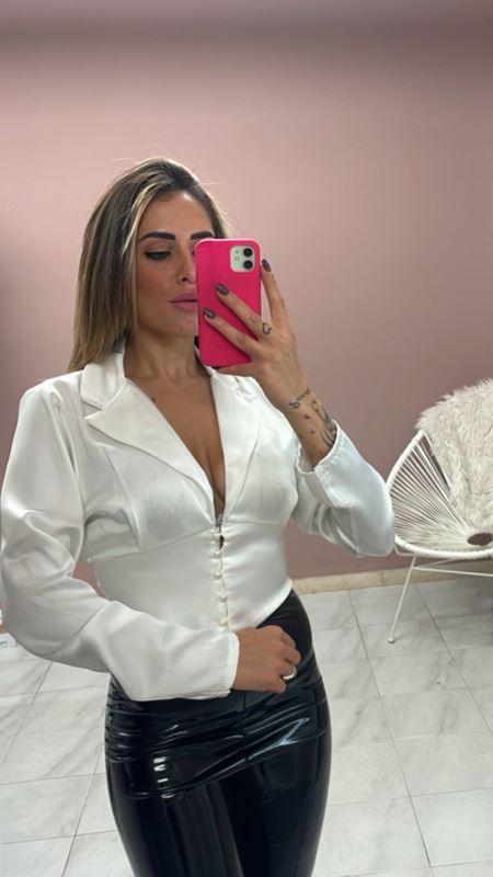 Immagine di CAMICIA IN RASO BIANCA