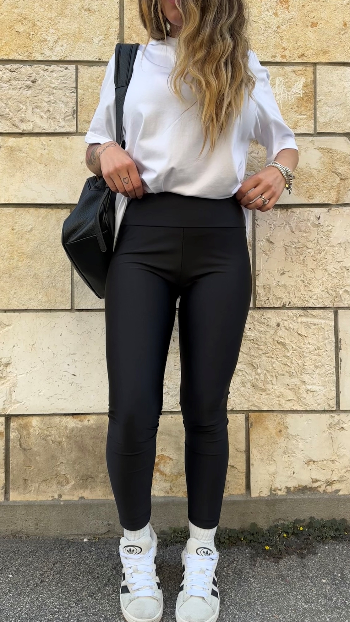 Immagine di LEGGINGS LUCIDI