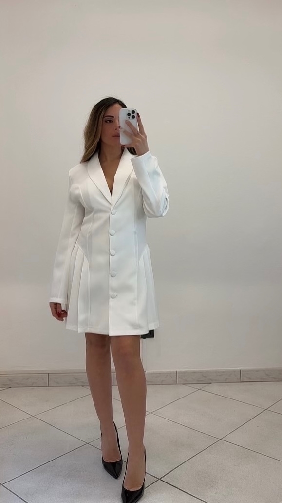 Immagine di DRESS ROMA